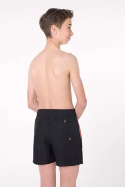 Bañador juvenil corto estampado liso negro