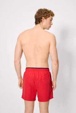 Bañador medio detalle cintura rojo