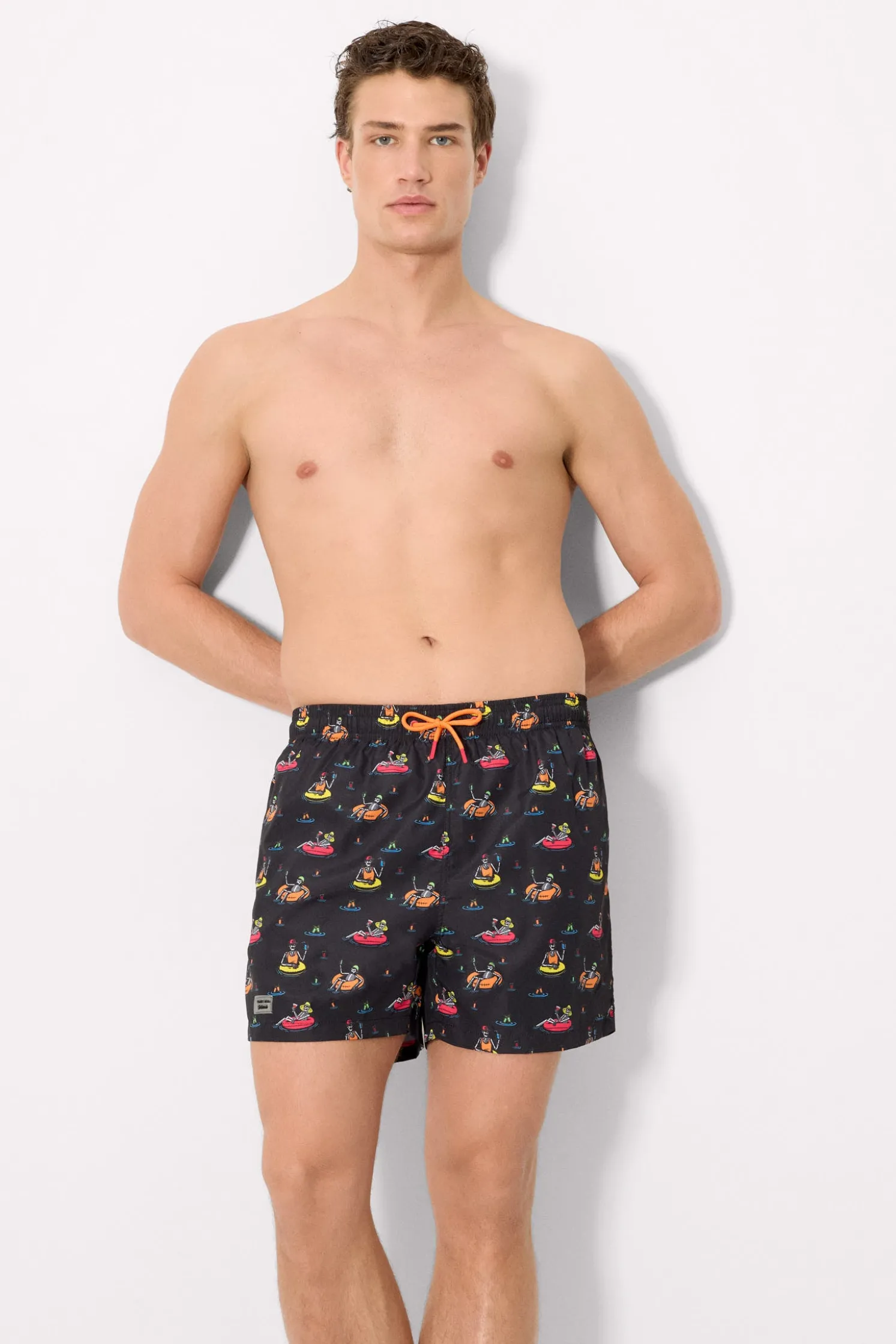 Bañador medio estampado calaveras multicolor Sockarrats