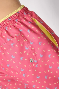Bañador medio estampado cangrejos rosa