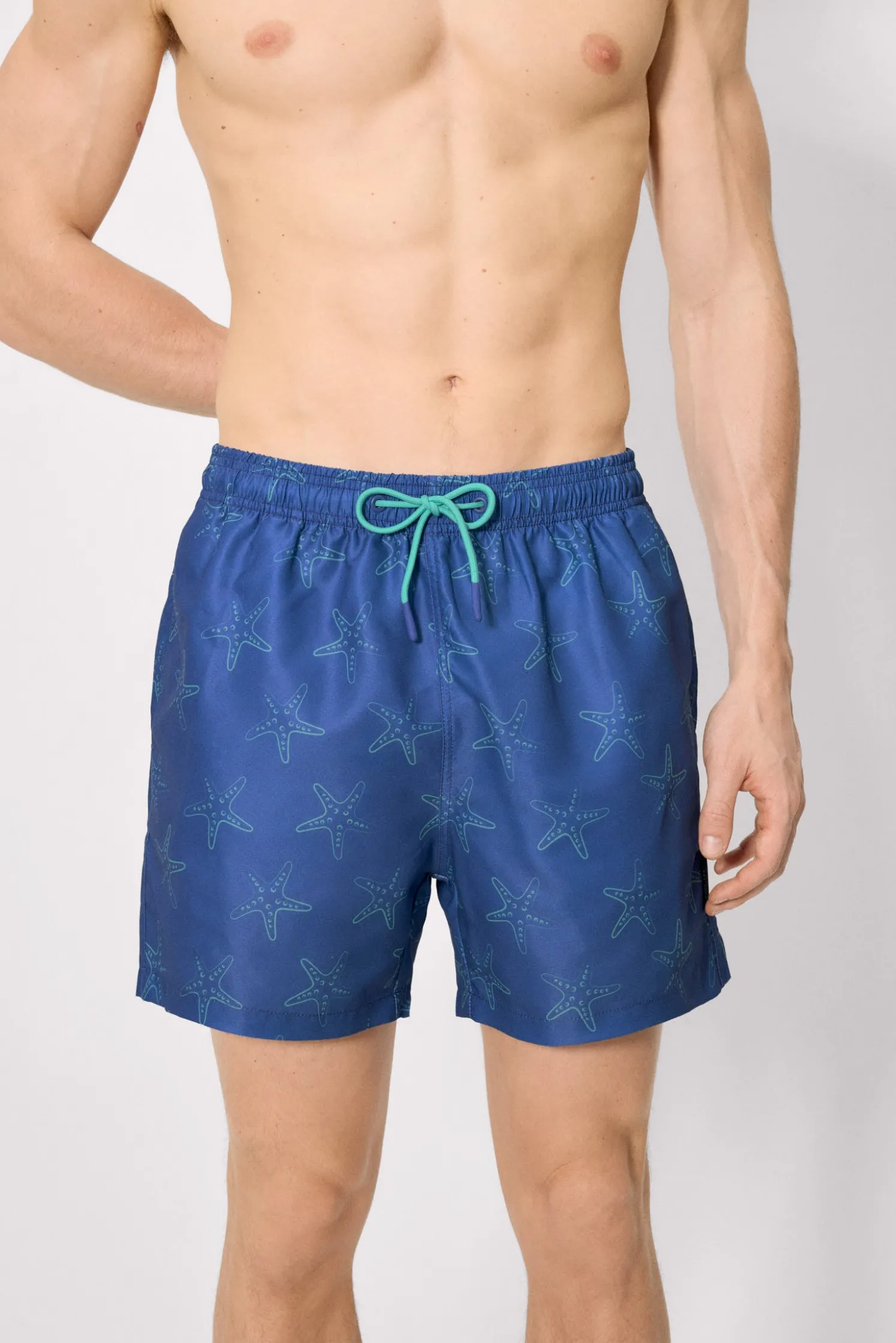Bañador medio estampado estrellas mar azul