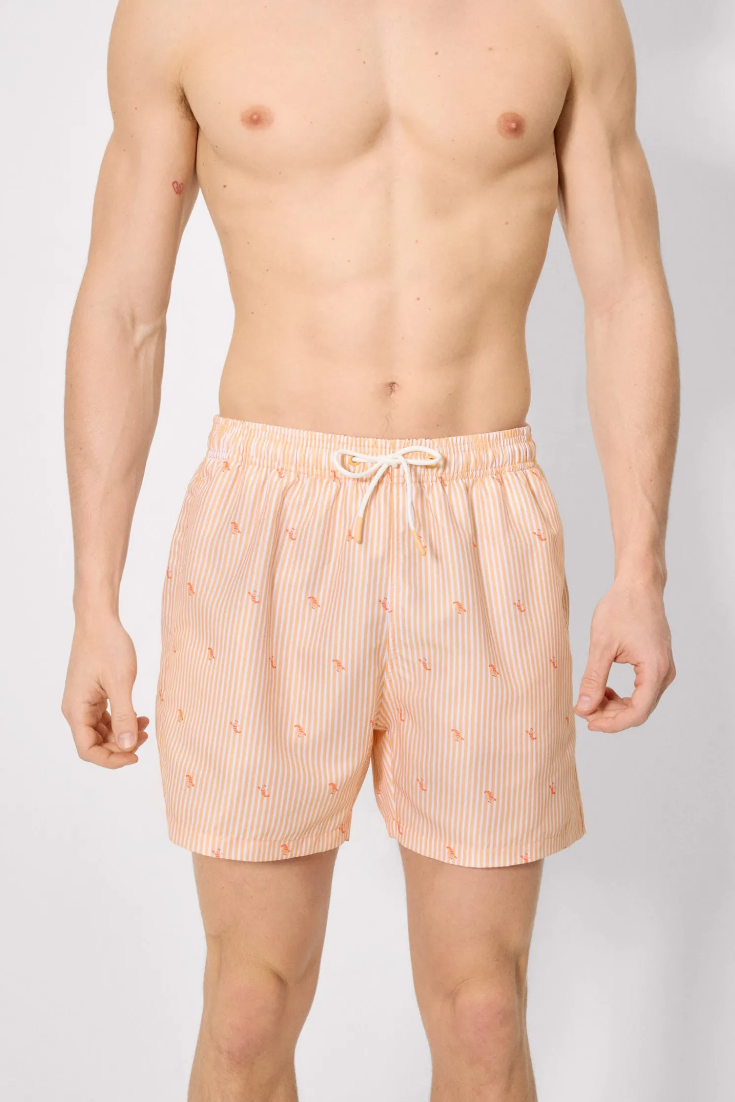 Bañador medio estampado rayas y mini langostas naranja