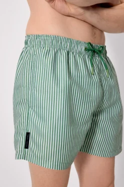 Bañador medio estampado rayas verde
