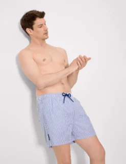 Bañador medio estampado rayas azules