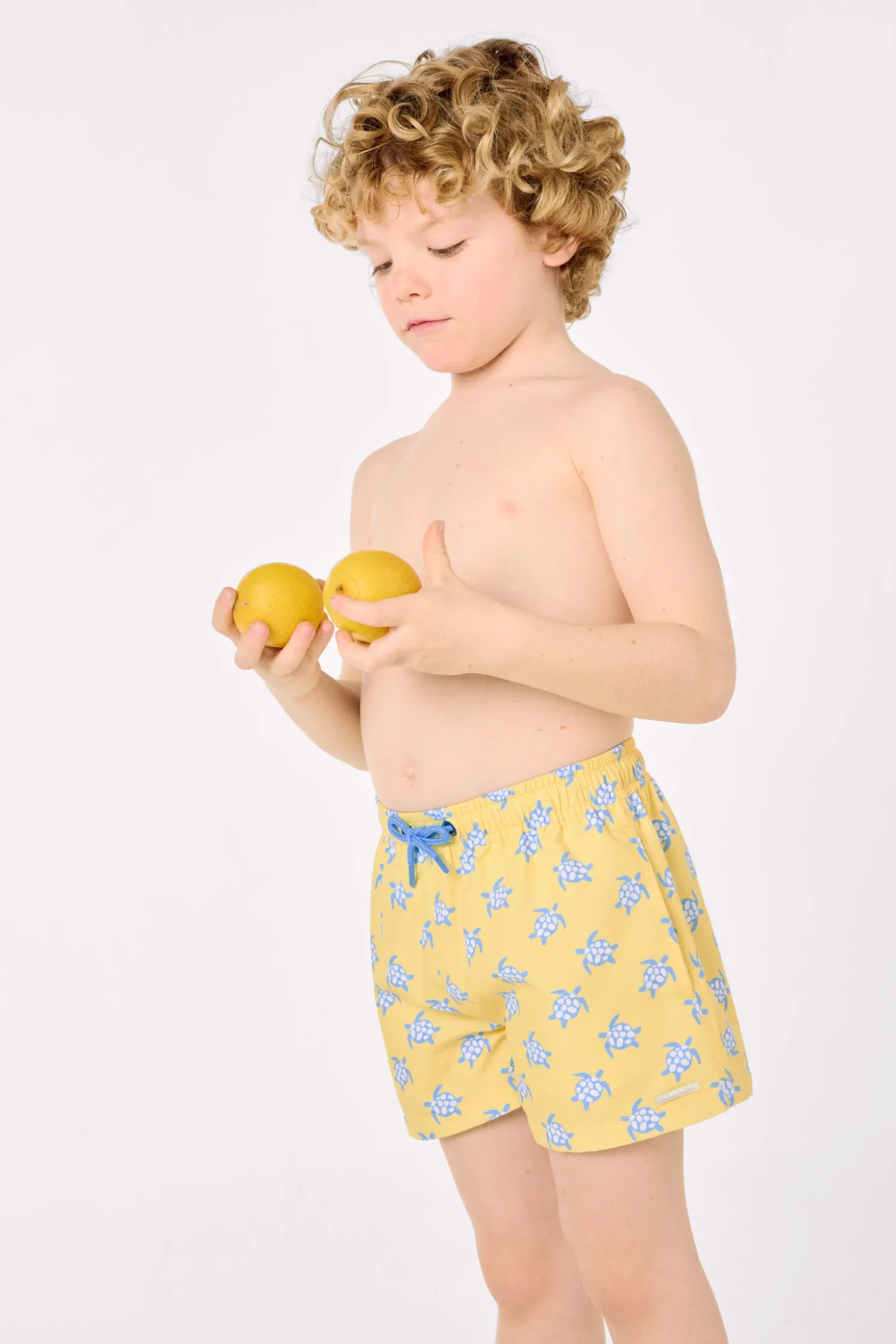 Bañador niño corto estampado tortugas amarillo