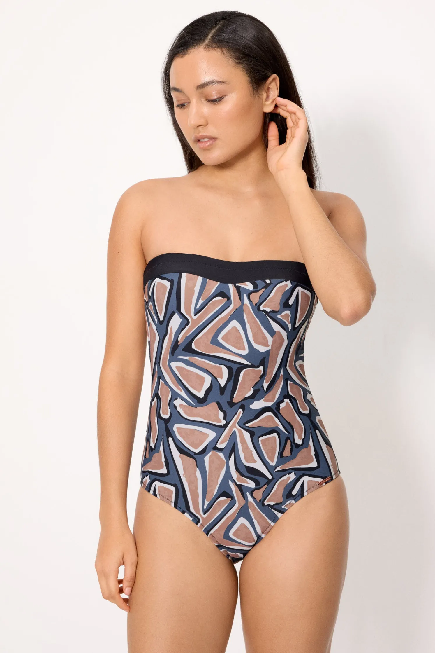 Bañador reductor bandeau estampado copa B