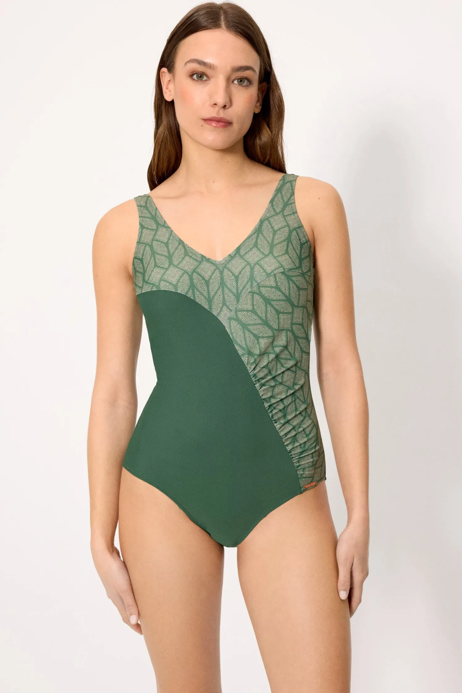 Bañador reductor hojas verde copa B