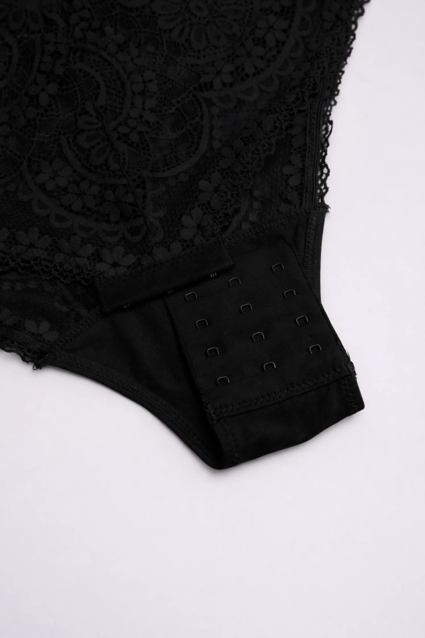 Body con encaje negro | Paula Echevarría