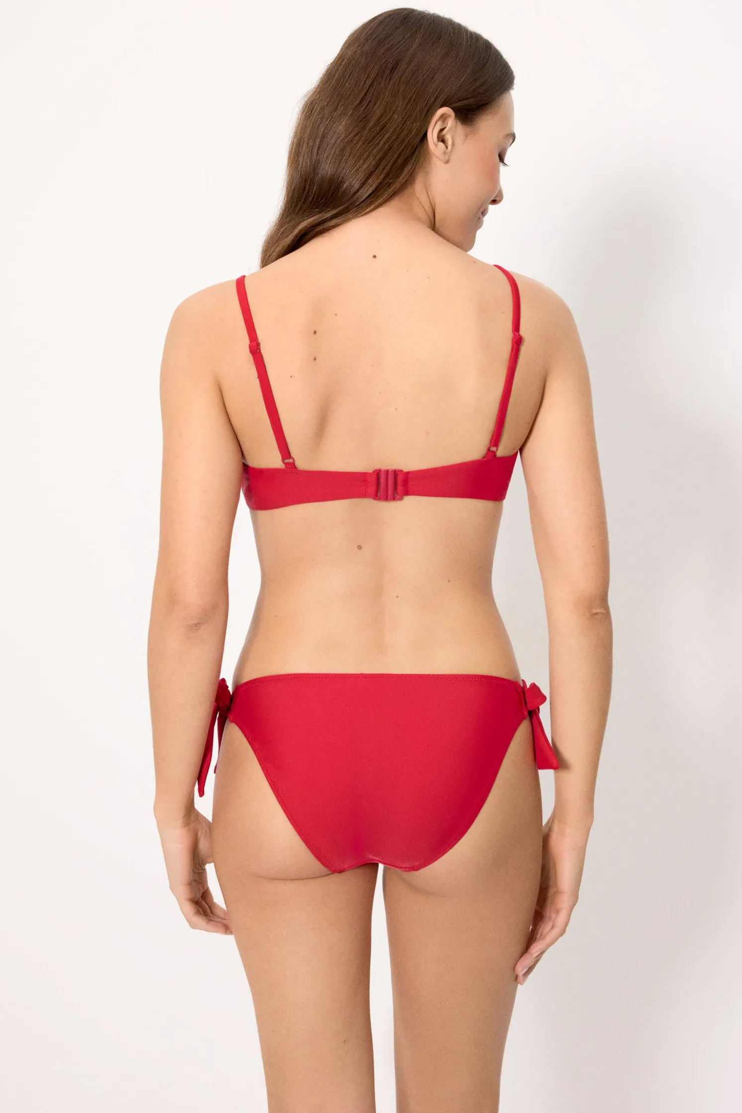 Braga bikini anudada rojo