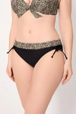 Braga bikini moldeadora estampada con brillo negro
