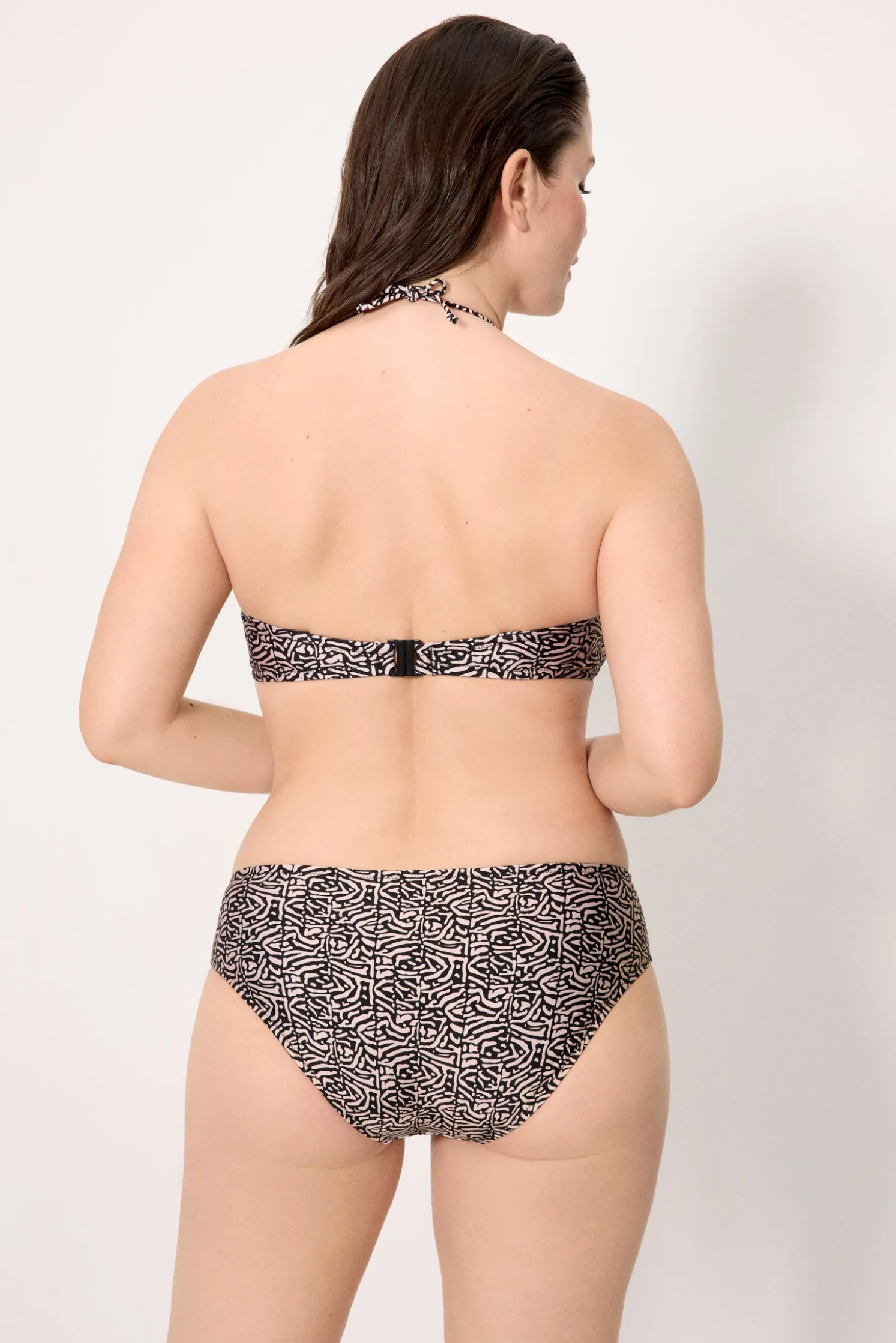 Braga bikini moldeadora midi estampada con brillo