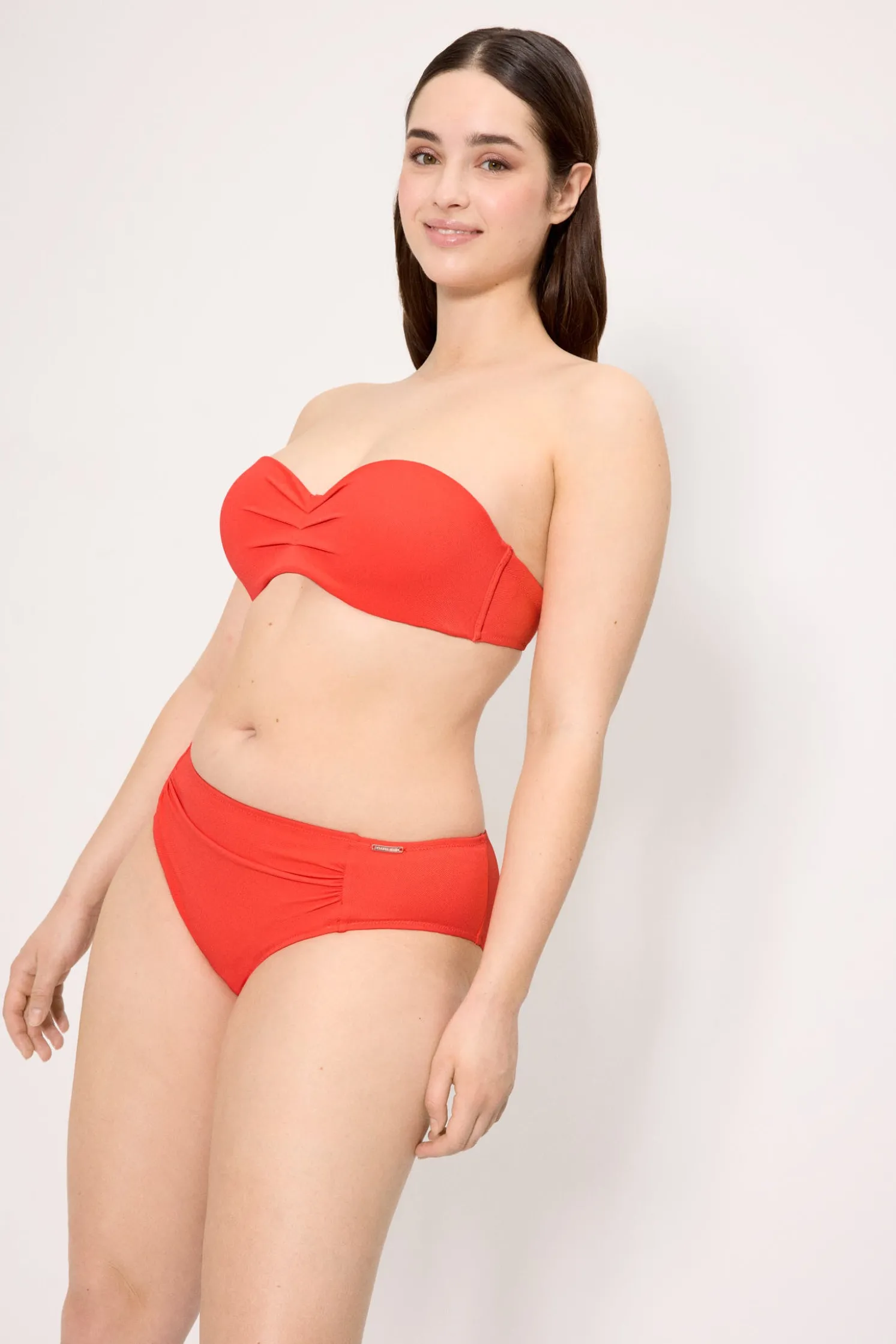 Braga bikini moldeadora midi micropiqué coral