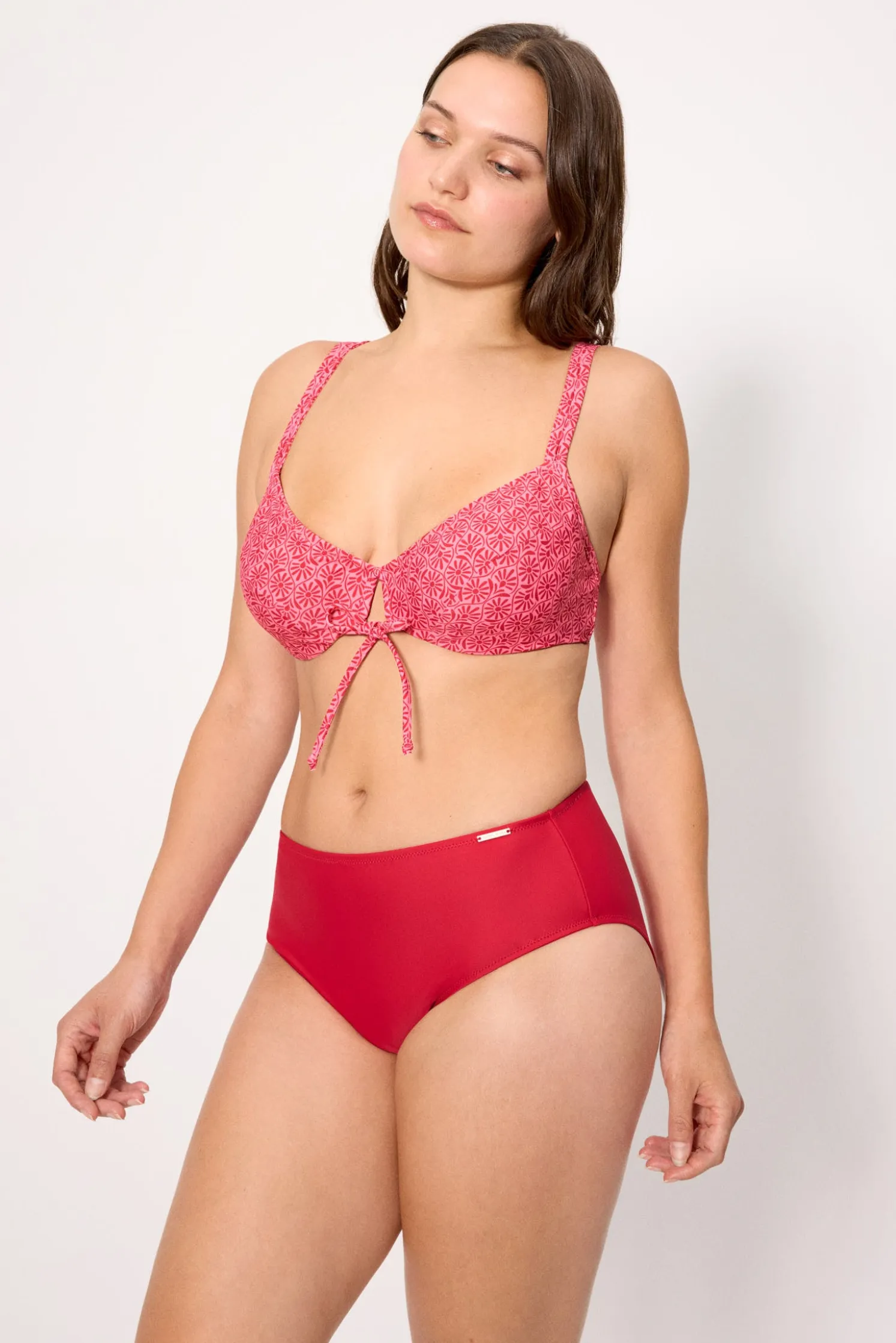 Braga bikini reductora alta rojo