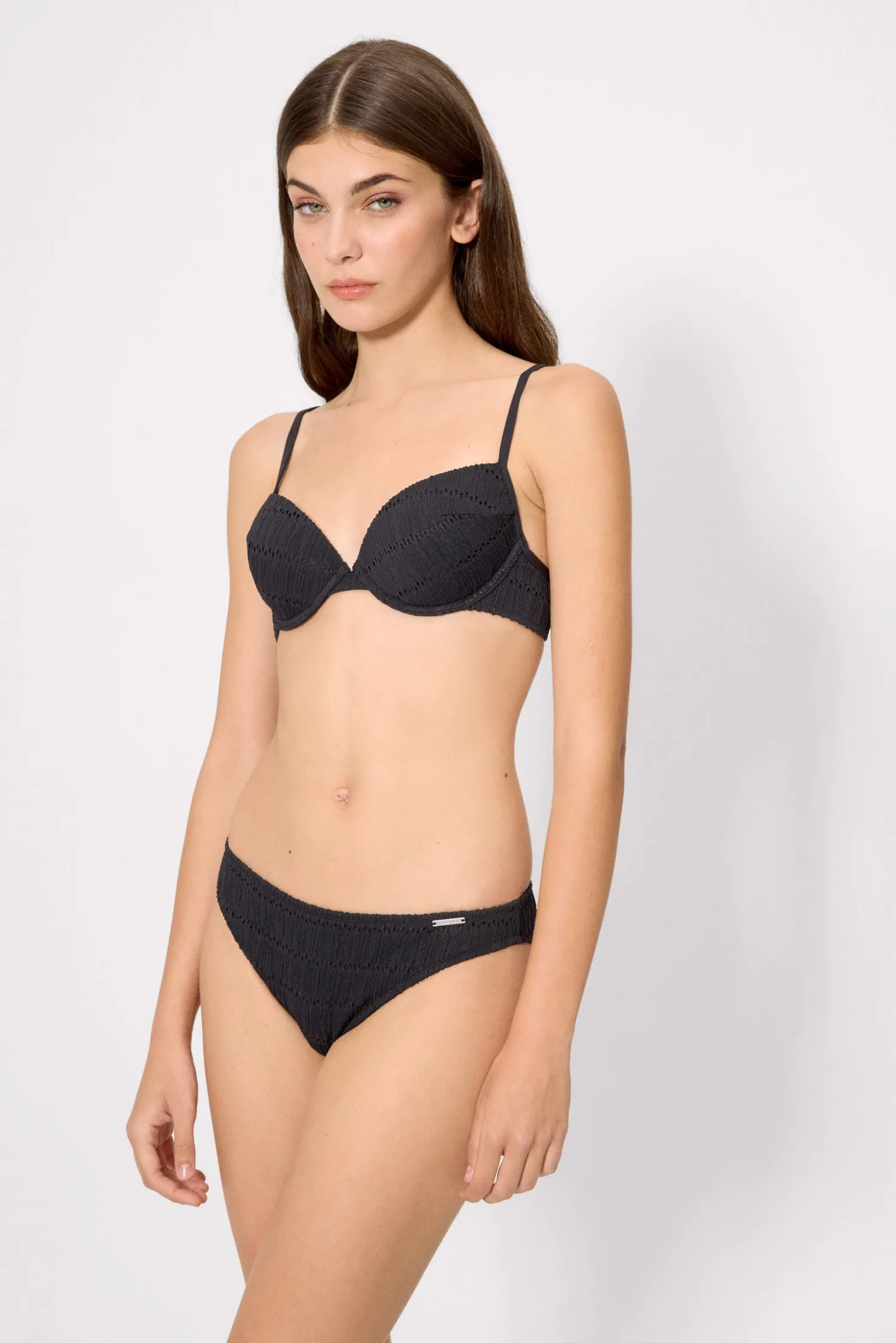 Braga bikini textura negro