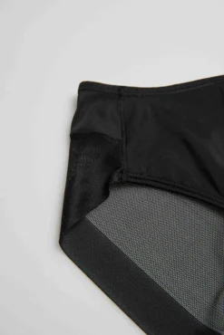 Braga de tul negro