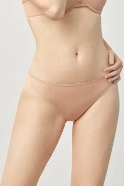 Braga de tul nude