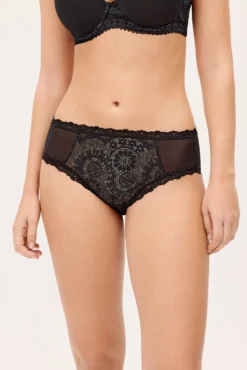 Braga midi con encaje negro