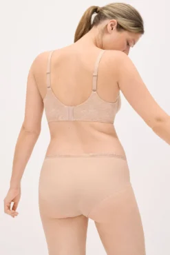 Braga midi detalles encaje nude