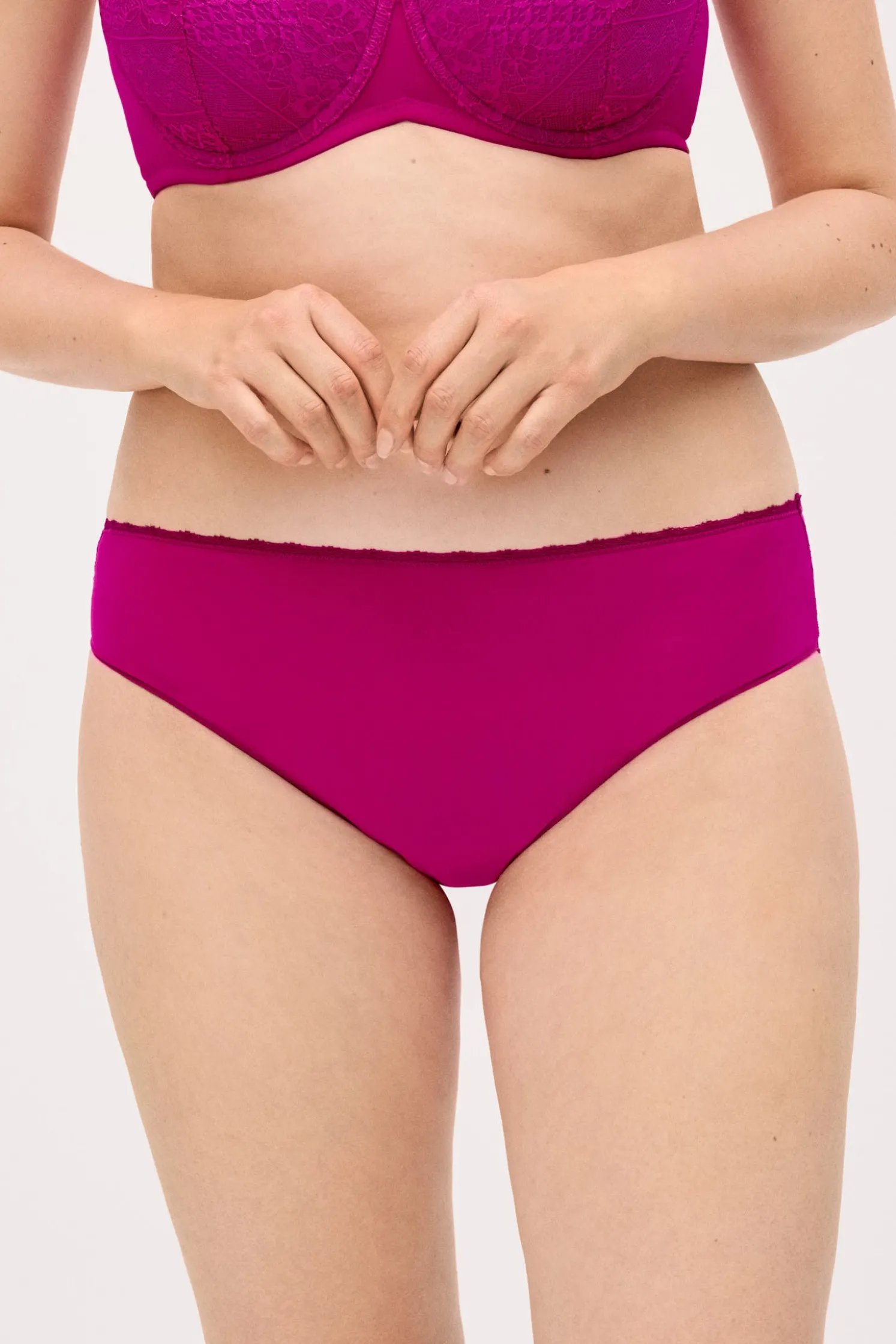 Braga midi encaje fucsia