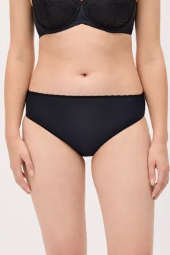 Braga midi encaje negro