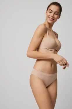 Braga mini adapt con acabados invisibles nude
