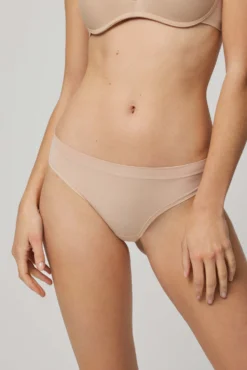 Braga mini adapt con acabados invisibles nude