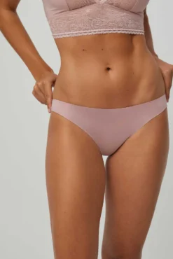 Braga mini invisible con encaje rosa