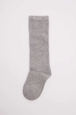 Calcetines bebé largos básicos gris