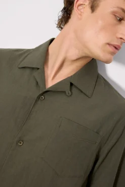 Camisa manga corta abotonada algodón verde botella