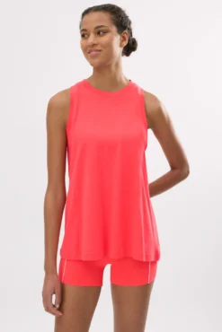 Camiseta algodón tirantes estilo deportivo coral