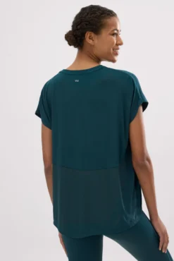 Camiseta deportiva manga corta fluida verde botella
