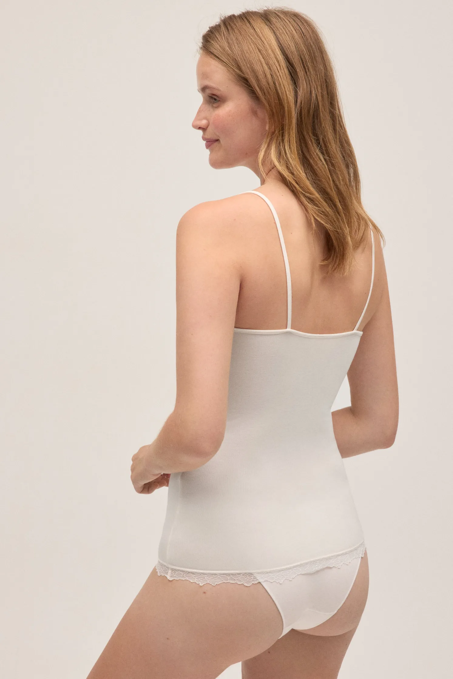 Camiseta interior tirantes bambú marfil