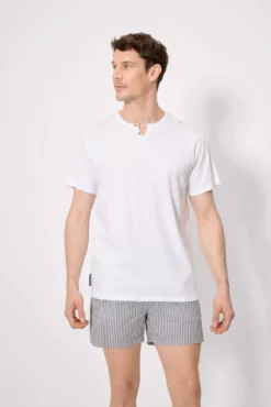 Camiseta manga corta básica cuello panadero blanco