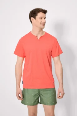 Camiseta manga corta básica cuello panadero coral