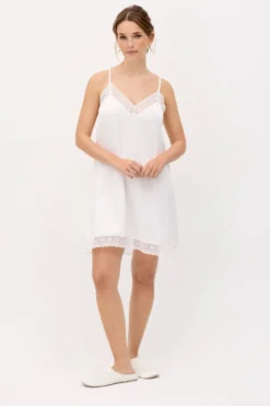 Camisón de tirantes de satén blanco | Colección Novia