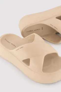 Chanclas de playa con plataforma antideslizantes ligeras beige