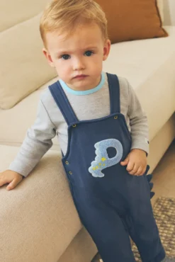 Conjunto bebé peto y camiseta detalle tejido bouclé manga larga