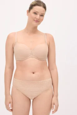 Conjunto interior lencero sujetador capacidad con aro con relleno y braga midi nude