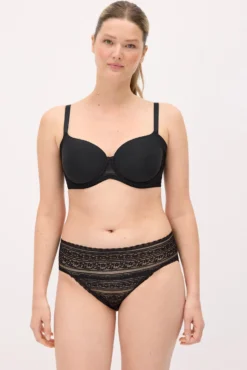 Conjunto interior lencero sujetador capacidad con aro con relleno y braga midi negro