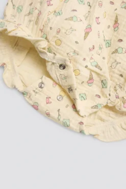 Conjunto ranita bebé sin mangas y gorrito estampado veraniego