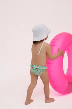 Gorro de playa bebé de algodón blanco ala ondulada