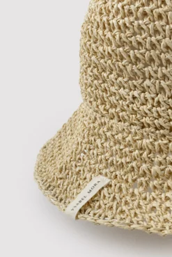 Gorro de rafia con borde moldeable