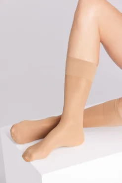 Medias largas puño antipresión 40 denier beige