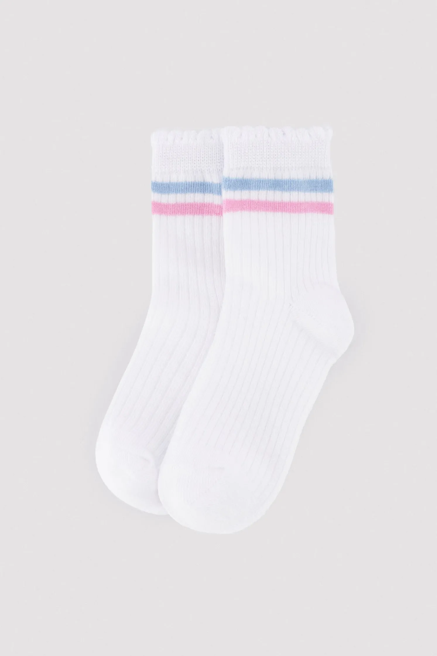 Pack 3 calcetines cortos infantiles detalle puño rizado y rayas contrastadas