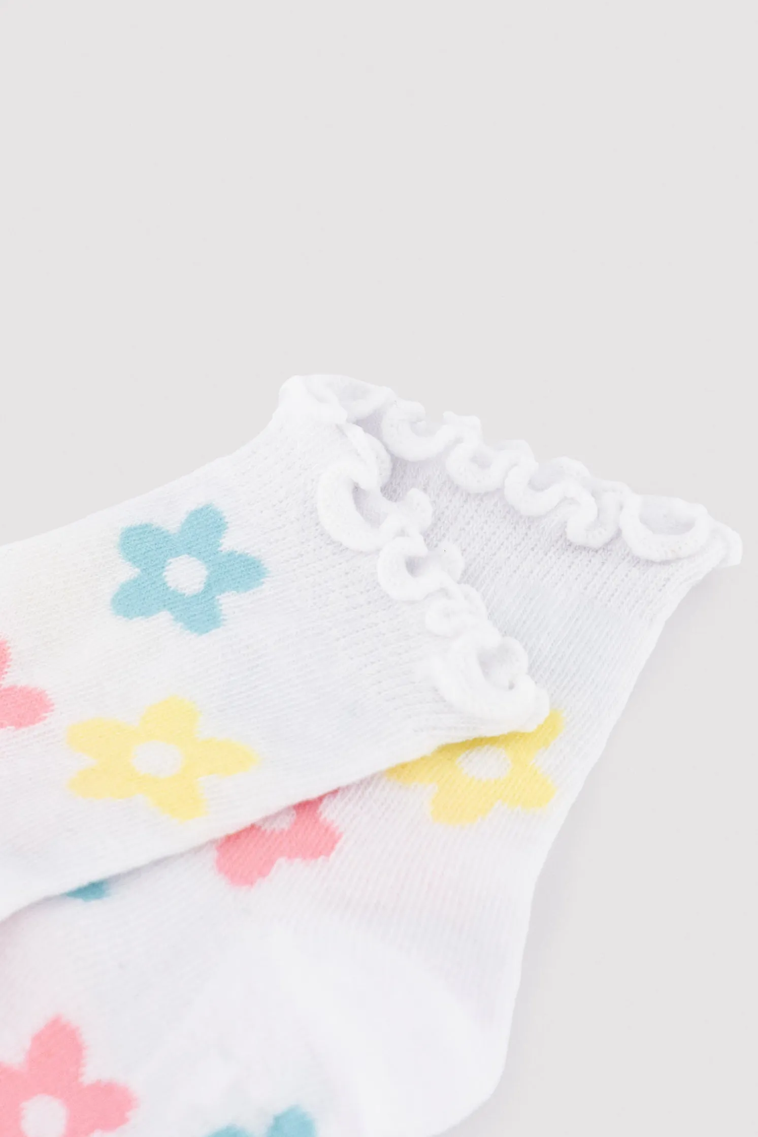 Pack 3 calcetines cortos infantiles detalle puño rizado estampados