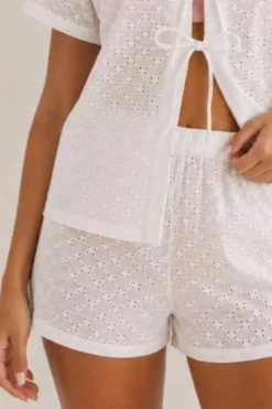 Pantalón corto algodón bordado blanco
