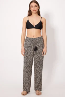 Pantalón largo ajustable estampado