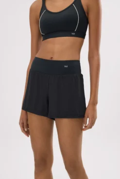 Pantalones deportivos cortos Compressive con short y bolsillo interior