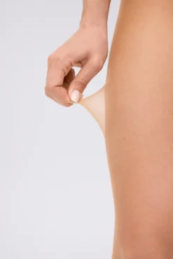 Panty irrompible 10 denier marrón