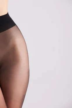 Panty irrompible 8 denier negro
